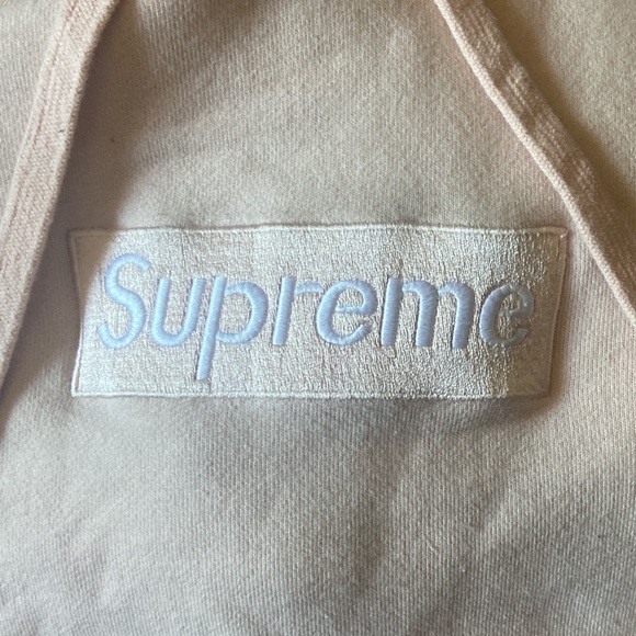 light pink supreme hoodie - Picture 3 of 4